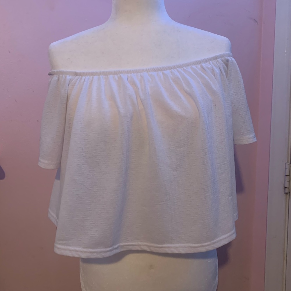 Atmosphere Off the Shoulder White Cinched Top